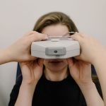 Augenuntersuchung zur Diagnose der Meibom-Dr&uuml;sen-Dysfunktion